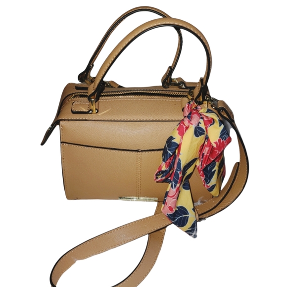 Steve Madden Handbags - 𐙚⋆˚✿˖° Steve Madden Mini Cross Body Bag 𐙚⋆˚✿˖°